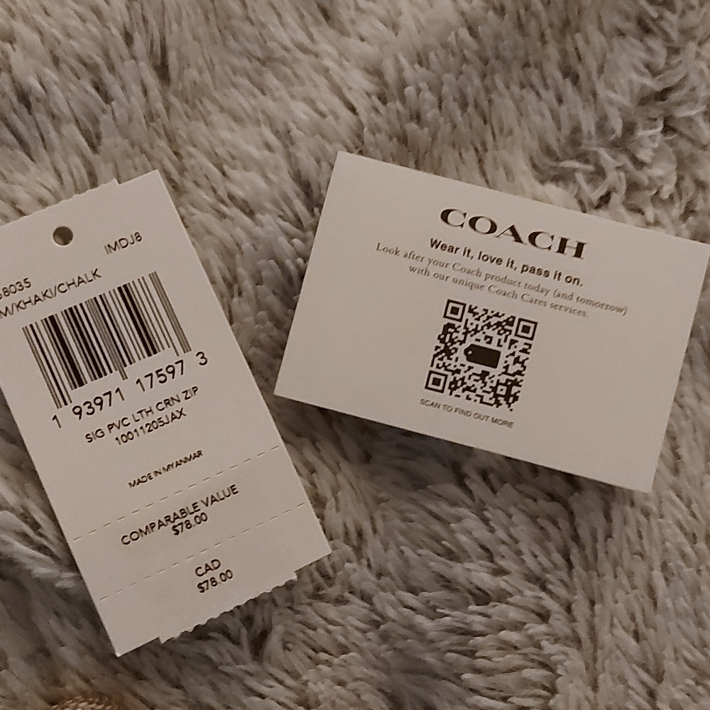 Coach wristlet - Picture 4 of 5